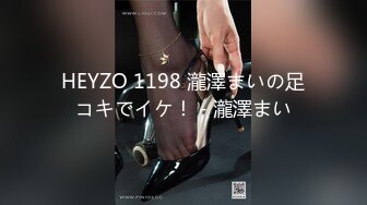 【爆乳女神究极核弹】秀人顶流巨乳女神『朱可儿』十一月最新西双版纳超性感条纹泳衣凸点勒B 十分惹火 (1)