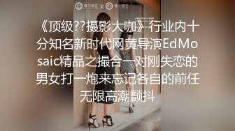 弟弟出差在家里偷装监控偷拍 到媳妇扎着腰带和哥哥在客厅沙发偷情上位骑得很爽的