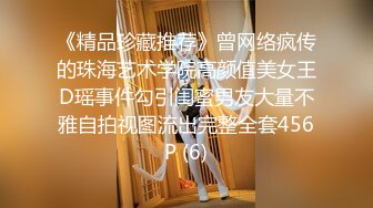 七月最新砍人收费裙流出 大排档全景偷拍再次入镜的开衩牛仔裤女神醉酒呕吐手机自拍