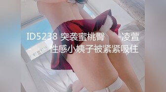 香槟酒自慰当众喷水.mp4